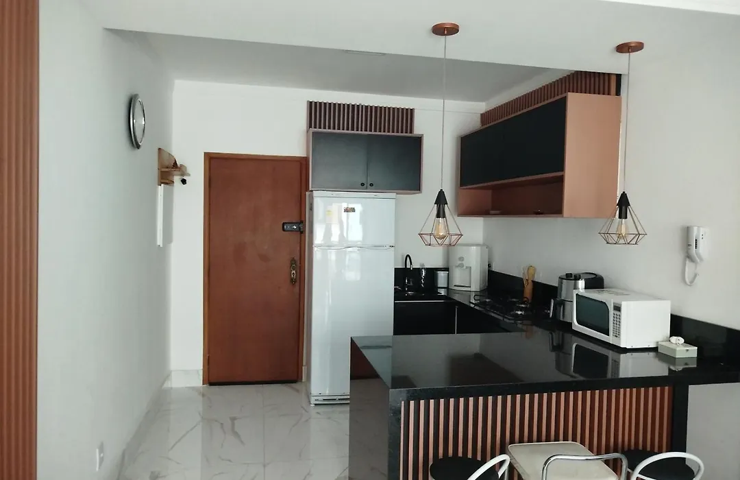Enseada 200m da praia-1